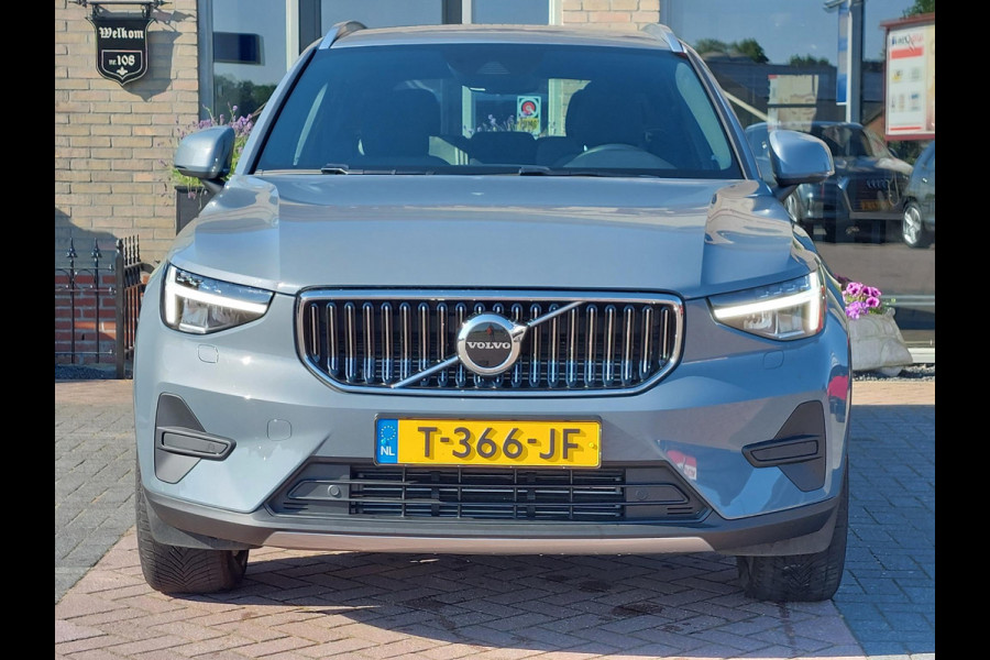 Volvo XC40 1.5 T4 Plug-in hybrid Core Bright | WinterPack | Camera | NAP Volvo XC40 1.5 T4 Plug-in hybrid Core Bright | WinterPack | Camera | NAP