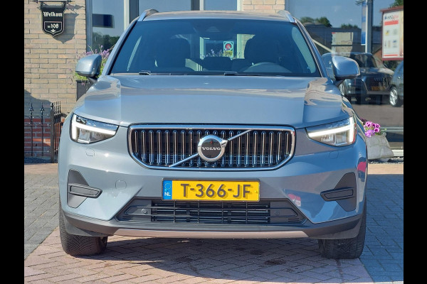 Volvo XC40 1.5 T4 Plug-in hybrid Core Bright | WinterPack | Camera | NAP Volvo XC40 1.5 T4 Plug-in hybrid Core Bright | WinterPack | Camera | NAP