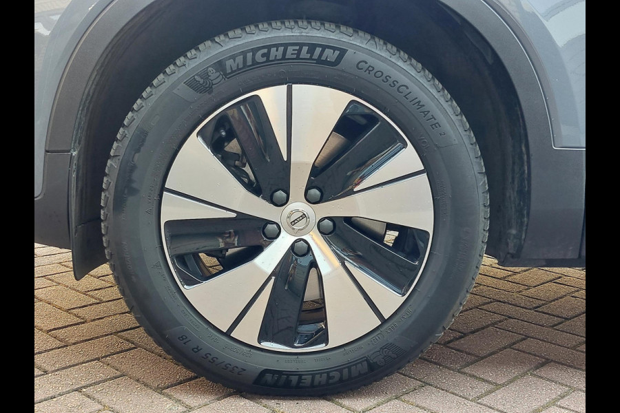 Volvo XC40 1.5 T4 Plug-in hybrid Core Bright | WinterPack | Camera | NAP Volvo XC40 1.5 T4 Plug-in hybrid Core Bright | WinterPack | Camera | NAP