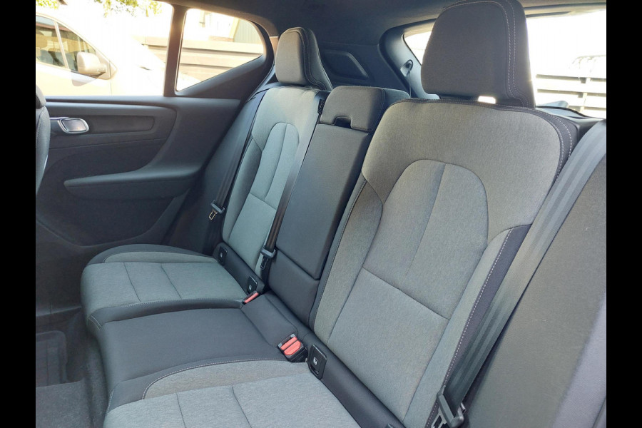 Volvo XC40 1.5 T4 Plug-in hybrid Core Bright | WinterPack | Camera | NAP Volvo XC40 1.5 T4 Plug-in hybrid Core Bright | WinterPack | Camera | NAP