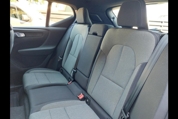 Volvo XC40 1.5 T4 Plug-in hybrid Core Bright | WinterPack | Camera | NAP Volvo XC40 1.5 T4 Plug-in hybrid Core Bright | WinterPack | Camera | NAP