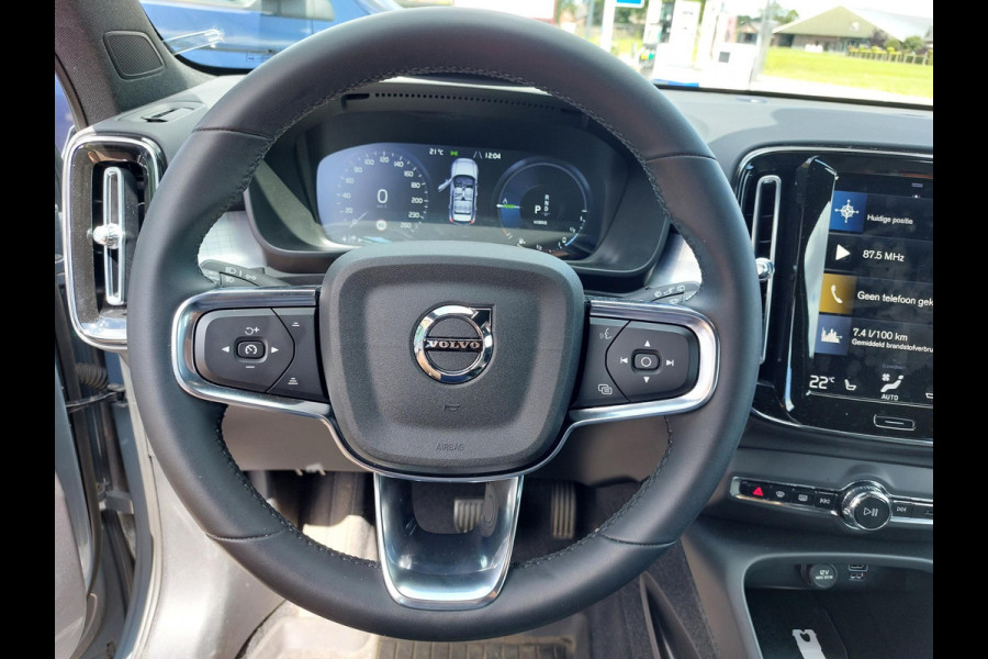 Volvo XC40 1.5 T4 Plug-in hybrid Core Bright | WinterPack | Camera | NAP Volvo XC40 1.5 T4 Plug-in hybrid Core Bright | WinterPack | Camera | NAP