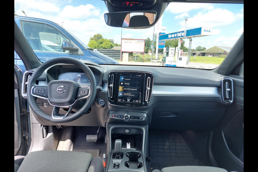 Volvo XC40 1.5 T4 Plug-in hybrid Core Bright | WinterPack | Camera | NAP Volvo XC40 1.5 T4 Plug-in hybrid Core Bright | WinterPack | Camera | NAP