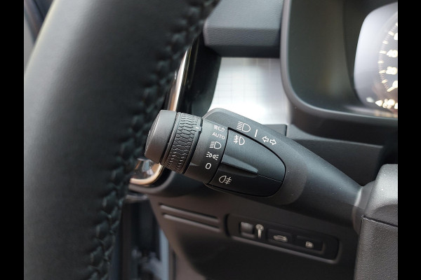 Volvo XC40 1.5 T4 Plug-in hybrid Core Bright | WinterPack | Camera | NAP Volvo XC40 1.5 T4 Plug-in hybrid Core Bright | WinterPack | Camera | NAP