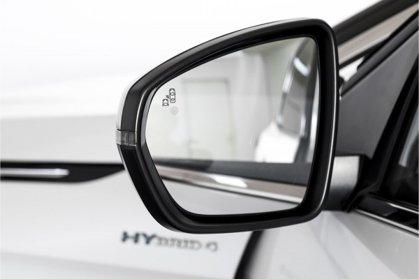 Peugeot 3008 1.6 HYbrid4 300 PK GT Orig. NL | Dig. Cockpit | Trekhaak | Cruise | PDC | Camera | NAV+App. Connect | ECC | LM 19" |