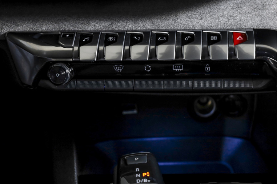 Peugeot 3008 1.6 HYbrid4 300 PK GT Orig. NL | Dig. Cockpit | Trekhaak | Cruise | PDC | Camera | NAV+App. Connect | ECC | LM 19" |