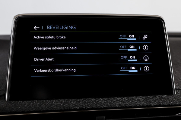 Peugeot 3008 1.6 HYbrid4 300 PK GT Orig. NL | Dig. Cockpit | Trekhaak | Cruise | PDC | Camera | NAV+App. Connect | ECC | LM 19" |