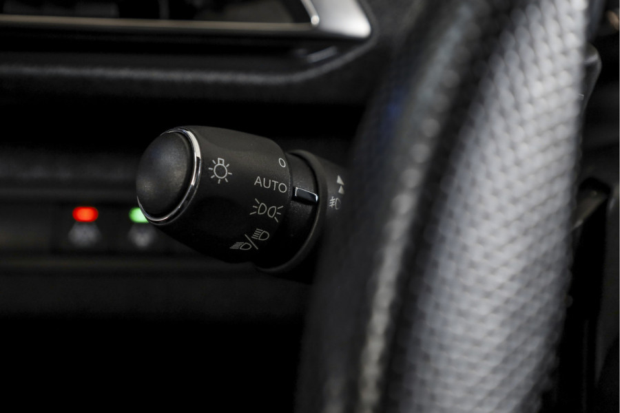 Peugeot 3008 1.6 HYbrid4 300 PK GT Orig. NL | Dig. Cockpit | Trekhaak | Cruise | PDC | Camera | NAV+App. Connect | ECC | LM 19" |