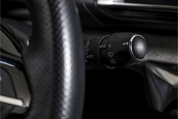 Peugeot 3008 1.6 HYbrid4 300 PK GT Orig. NL | Dig. Cockpit | Trekhaak | Cruise | PDC | Camera | NAV+App. Connect | ECC | LM 19" |