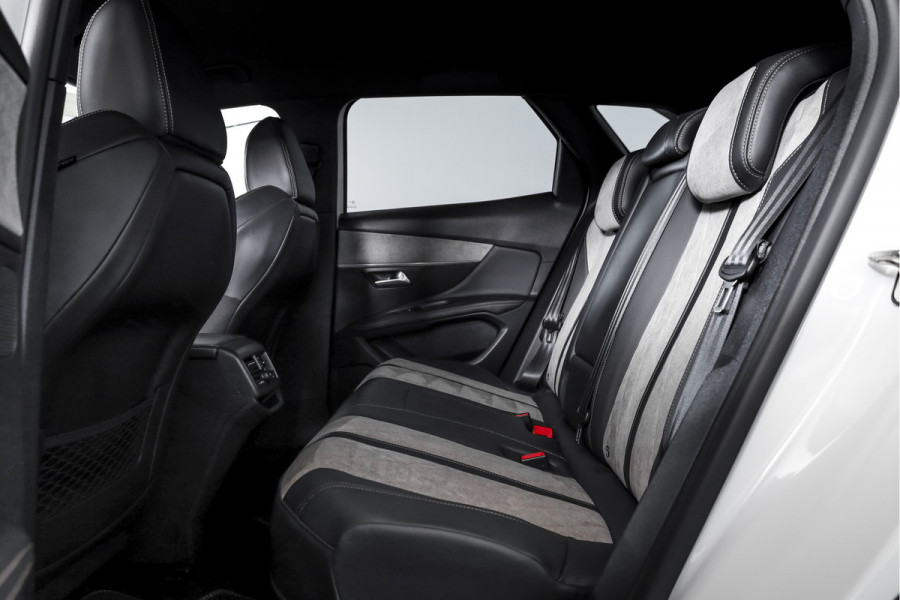 Peugeot 3008 1.6 HYbrid4 300 PK GT Orig. NL | Dig. Cockpit | Trekhaak | Cruise | PDC | Camera | NAV+App. Connect | ECC | LM 19" |