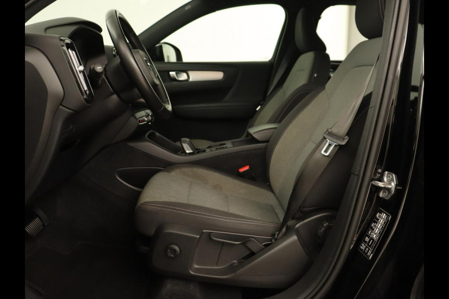Volvo XC40 1.5 T4 Recharge Inscription Expression | Trekhaak | Carplay | Navigatie | Climate control | Parkeerhulp | Cruise control | Full LED | PHEV | Plug In Volvo XC40 1.5 T4 Recharge Inscription Expression | Trekhaak | Carplay | Navigatie | Climate control | Parkeerhulp | Cruise control | Full LED | PHEV | Plug In