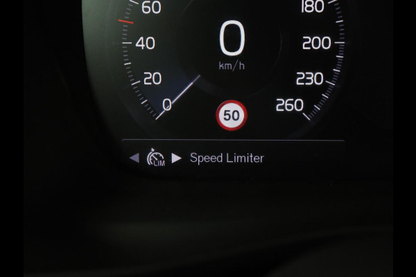 Volvo XC40 1.5 T4 Recharge Inscription Expression | Trekhaak | Carplay | Navigatie | Climate control | Parkeerhulp | Cruise control | Full LED | PHEV | Plug In Volvo XC40 1.5 T4 Recharge Inscription Expression | Trekhaak | Carplay | Navigatie | Climate control | Parkeerhulp | Cruise control | Full LED | PHEV | Plug In