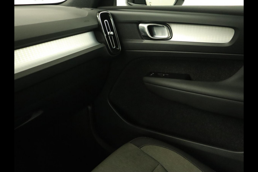 Volvo XC40 1.5 T4 Recharge Inscription Expression | Trekhaak | Carplay | Navigatie | Climate control | Parkeerhulp | Cruise control | Full LED | PHEV | Plug In Volvo XC40 1.5 T4 Recharge Inscription Expression | Trekhaak | Carplay | Navigatie | Climate control | Parkeerhulp | Cruise control | Full LED | PHEV | Plug In