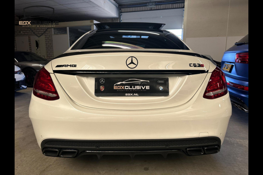 Mercedes-Benz C63S C63 AMG S 510PK HUD/Burmester/Pano/Parlemoer Mercedes-Benz C63S C63 AMG S 510PK HUD/Burmester/Pano/Parlemoer