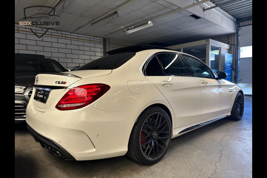 Mercedes-Benz C63S C63 AMG S 510PK HUD/Burmester/Pano/Parlemoer Mercedes-Benz C63S C63 AMG S 510PK HUD/Burmester/Pano/Parlemoer