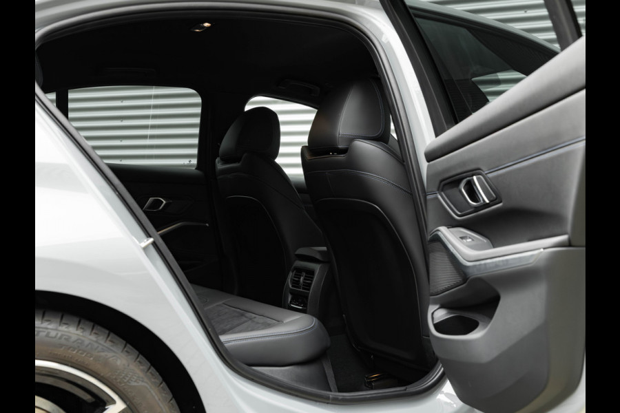 BMW 3-serie 320i M-Sport - Active Cruise Control - Stoelverwarming - Camera - Hifi