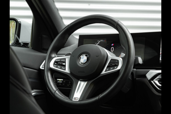BMW 3-serie 320i M-Sport - Active Cruise Control - Stoelverwarming - Camera - Hifi