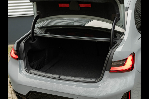 BMW 3-serie 320i M-Sport - Active Cruise Control - Stoelverwarming - Camera - Hifi