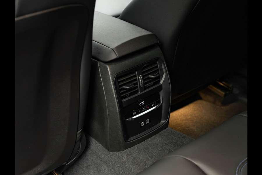 BMW 3-serie 320i M-Sport - Active Cruise Control - Stoelverwarming - Camera - Hifi