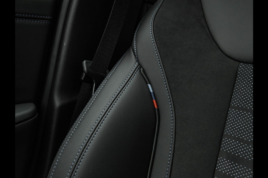 BMW 3-serie 320i M-Sport - Active Cruise Control - Stoelverwarming - Camera - Hifi