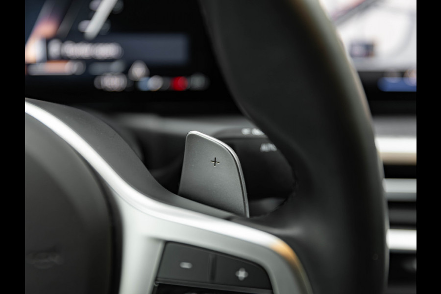 BMW 3-serie 320i M-Sport - Active Cruise Control - Stoelverwarming - Camera - Hifi