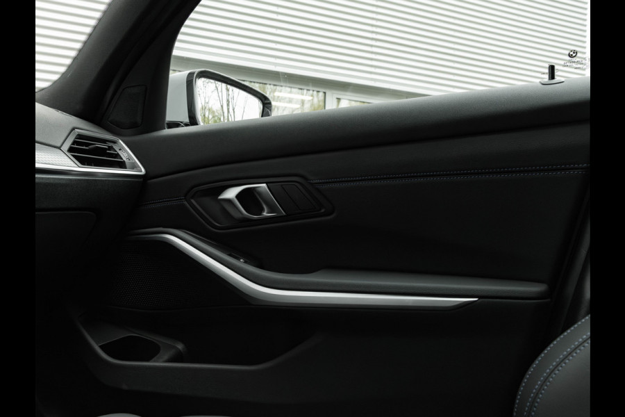 BMW 3-serie 320i M-Sport - Active Cruise Control - Stoelverwarming - Camera - Hifi
