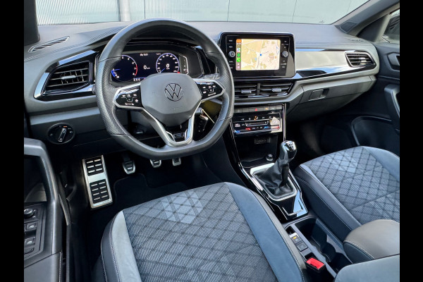 Volkswagen T-Roc 1.0 TSI R-Line * Blackstyle * Carplay * Climate Control * Parkeersensoren * Volkswagen T-Roc 1.0 TSI R-Line * Blackstyle * Carplay * Climate Control * Parkeersensoren *