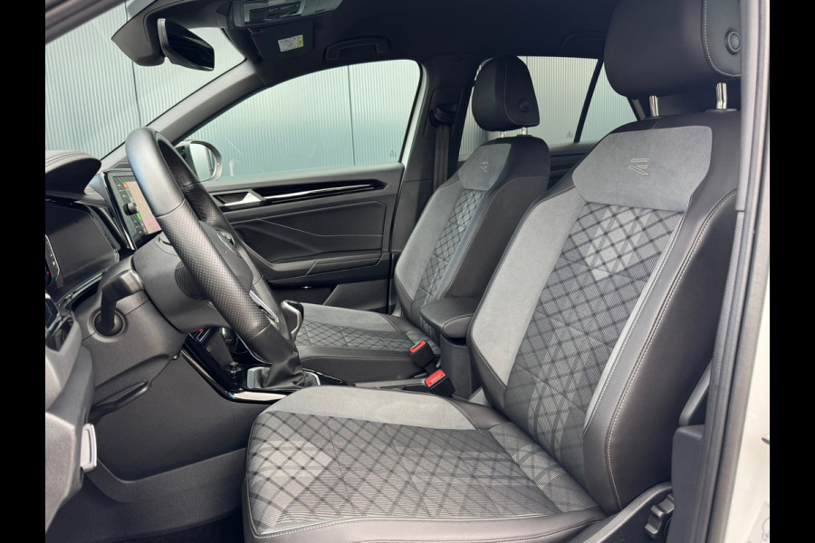 Volkswagen T-Roc 1.0 TSI R-Line * Blackstyle * Carplay * Climate Control * Parkeersensoren * Volkswagen T-Roc 1.0 TSI R-Line * Blackstyle * Carplay * Climate Control * Parkeersensoren *