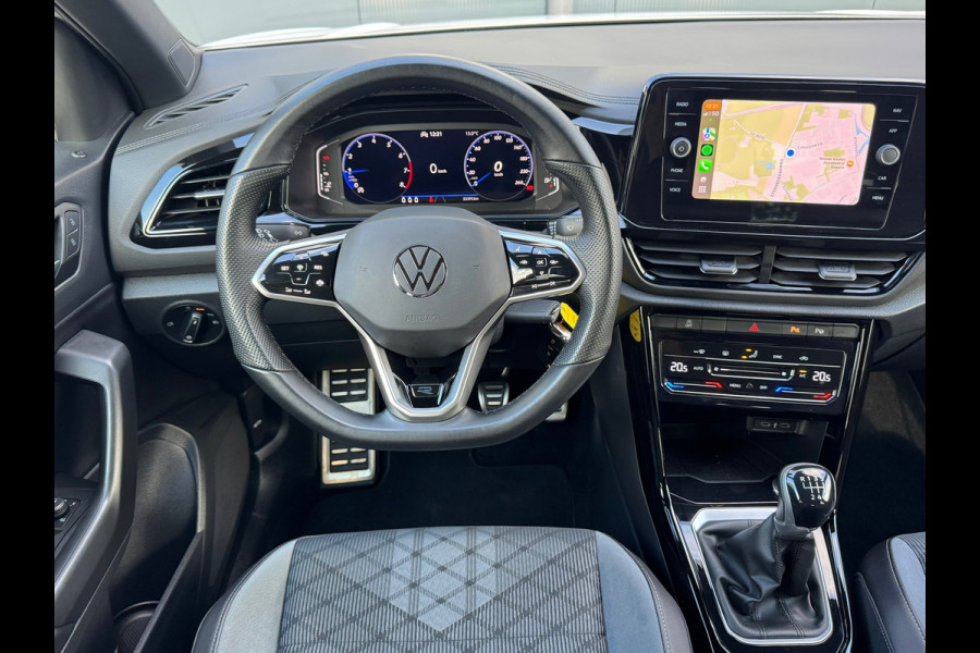 Volkswagen T-Roc 1.0 TSI R-Line * Blackstyle * Carplay * Climate Control * Parkeersensoren * Volkswagen T-Roc 1.0 TSI R-Line * Blackstyle * Carplay * Climate Control * Parkeersensoren *