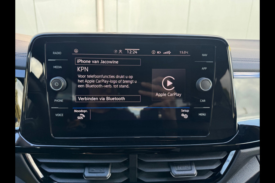 Volkswagen T-Roc 1.0 TSI R-Line * Blackstyle * Carplay * Climate Control * Parkeersensoren * Volkswagen T-Roc 1.0 TSI R-Line * Blackstyle * Carplay * Climate Control * Parkeersensoren *