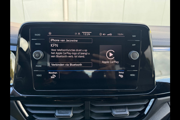 Volkswagen T-Roc 1.0 TSI R-Line * Blackstyle * Carplay * Climate Control * Parkeersensoren * Volkswagen T-Roc 1.0 TSI R-Line * Blackstyle * Carplay * Climate Control * Parkeersensoren *