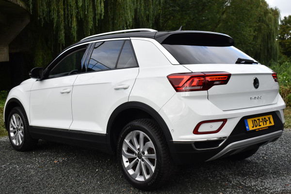 Volkswagen T-Roc 1.5 TSI DSG 150PK STYLE VIRTUAL/TREKHAAK/IQ-LIGHT
