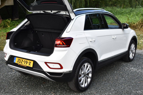 Volkswagen T-Roc 1.5 TSI DSG 150PK STYLE VIRTUAL/TREKHAAK/IQ-LIGHT
