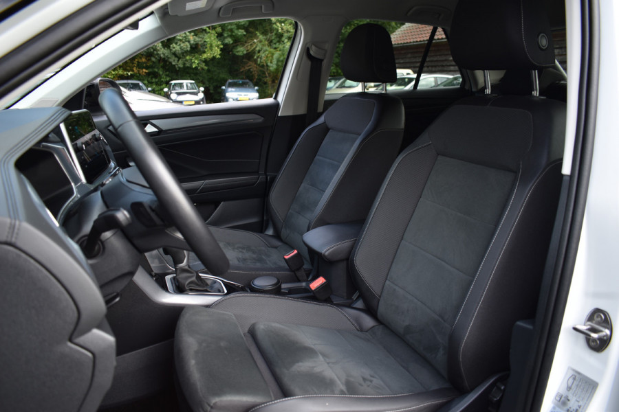 Volkswagen T-Roc 1.5 TSI DSG 150PK STYLE VIRTUAL/TREKHAAK/IQ-LIGHT