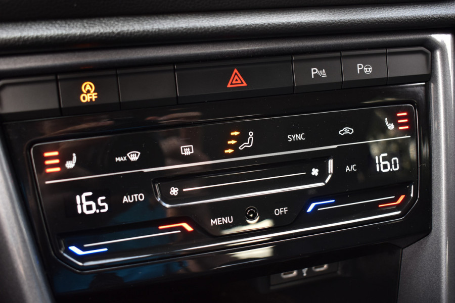 Volkswagen T-Roc 1.5 TSI DSG 150PK STYLE VIRTUAL/TREKHAAK/IQ-LIGHT