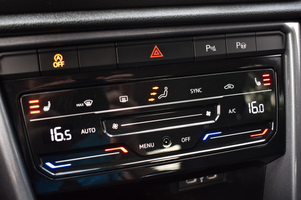 Volkswagen T-Roc 1.5 TSI DSG 150PK STYLE VIRTUAL/TREKHAAK/IQ-LIGHT