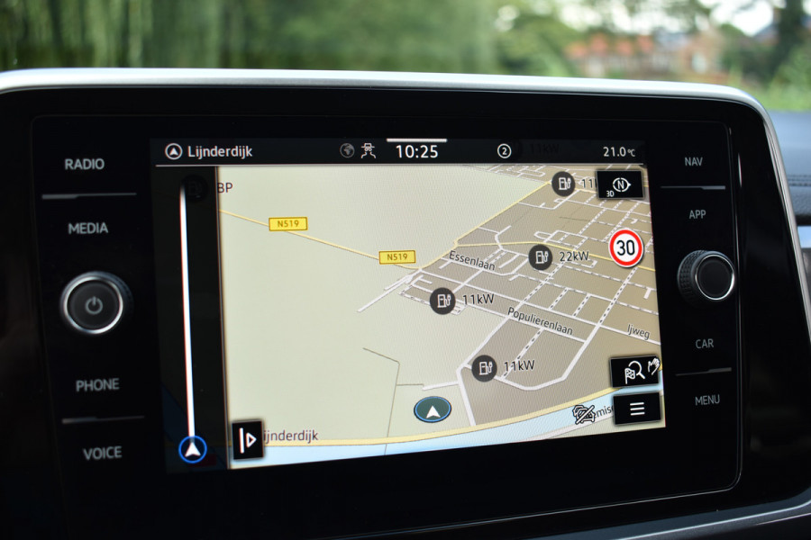 Volkswagen T-Roc 1.5 TSI DSG 150PK STYLE VIRTUAL/TREKHAAK/IQ-LIGHT