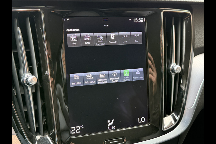 Volvo V60 2.0 B3 Momentum Advantage | R-Design | Elek. Trekhaak | Camera | Dealer onderhouden