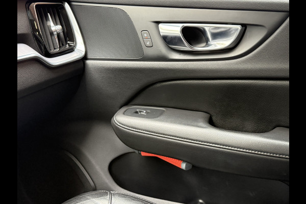 Volvo V60 2.0 B3 Momentum Advantage | R-Design | Elek. Trekhaak | Camera | Dealer onderhouden