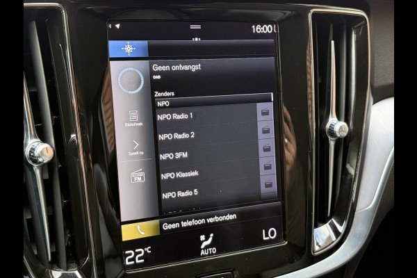 Volvo V60 2.0 B3 Momentum Advantage | R-Design | Elek. Trekhaak | Camera | Dealer onderhouden