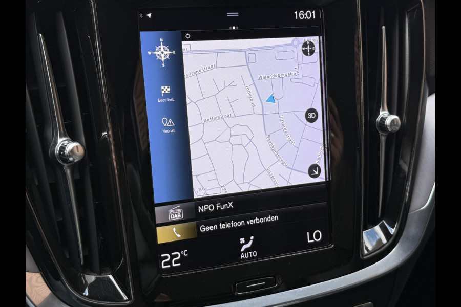 Volvo V60 2.0 B3 Momentum Advantage | R-Design | Elek. Trekhaak | Camera | Dealer onderhouden