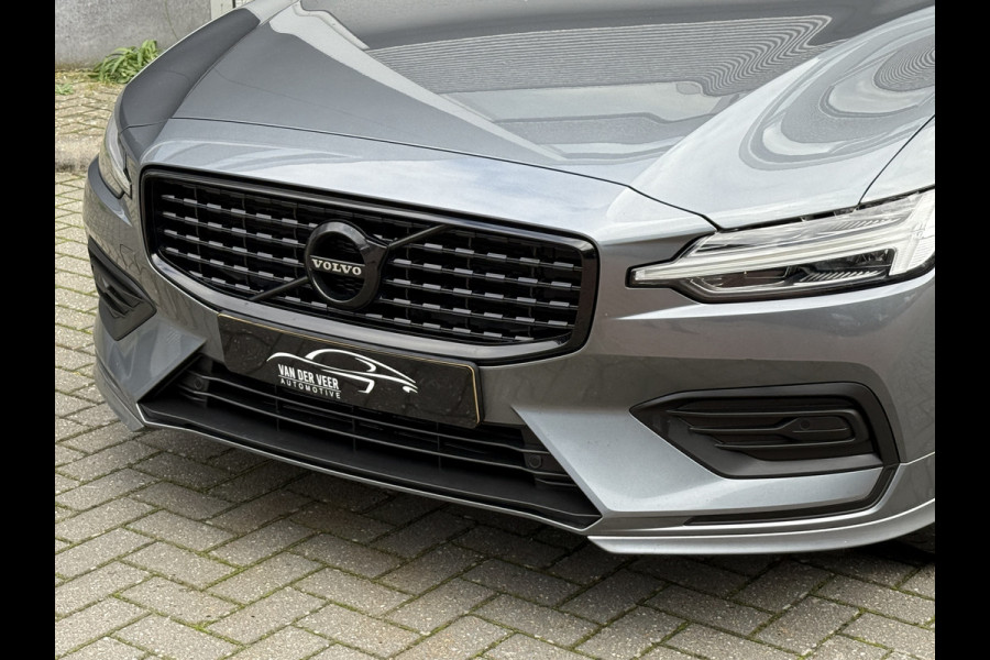 Volvo V60 2.0 B3 Momentum Advantage | R-Design | Elek. Trekhaak | Camera | Dealer onderhouden