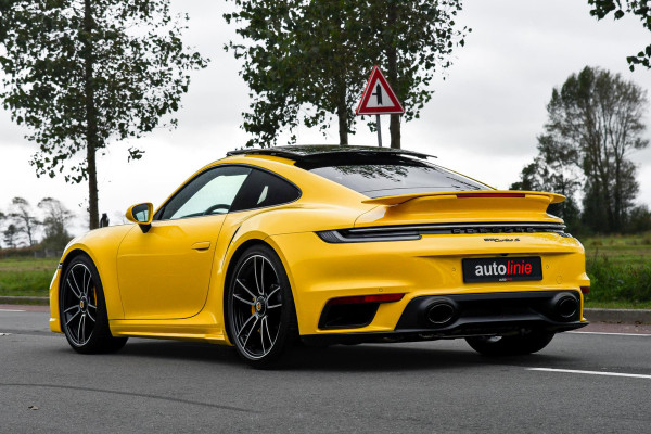 Porsche 911 3.8 Turbo S. Keramisch, Racing Yellow, Burmester, Alcantara hemel, PDCC, Sportuitl, Pano, ACC, 18 Weg, Dodeh, Camera!