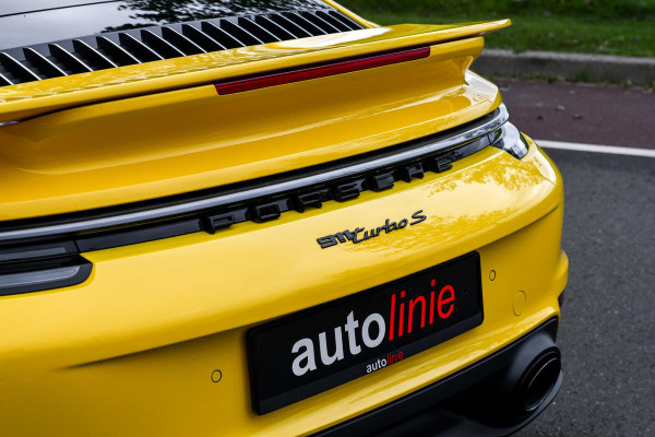 Porsche 911 3.8 Turbo S. Keramisch, Racing Yellow, Burmester, Alcantara hemel, PDCC, Sportuitl, Pano, ACC, 18 Weg, Dodeh, Camera!
