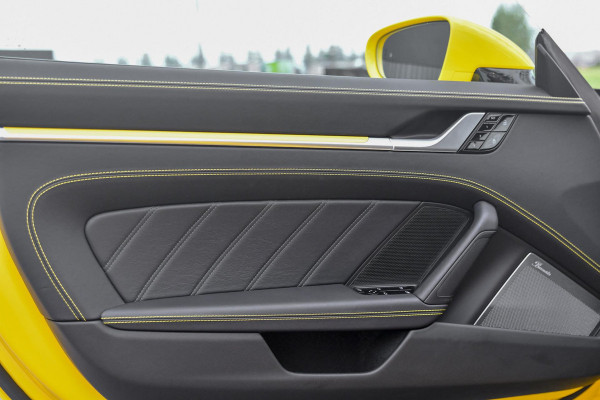 Porsche 911 3.8 Turbo S. Keramisch, Racing Yellow, Burmester, Alcantara hemel, PDCC, Sportuitl, Pano, ACC, 18 Weg, Dodeh, Camera!