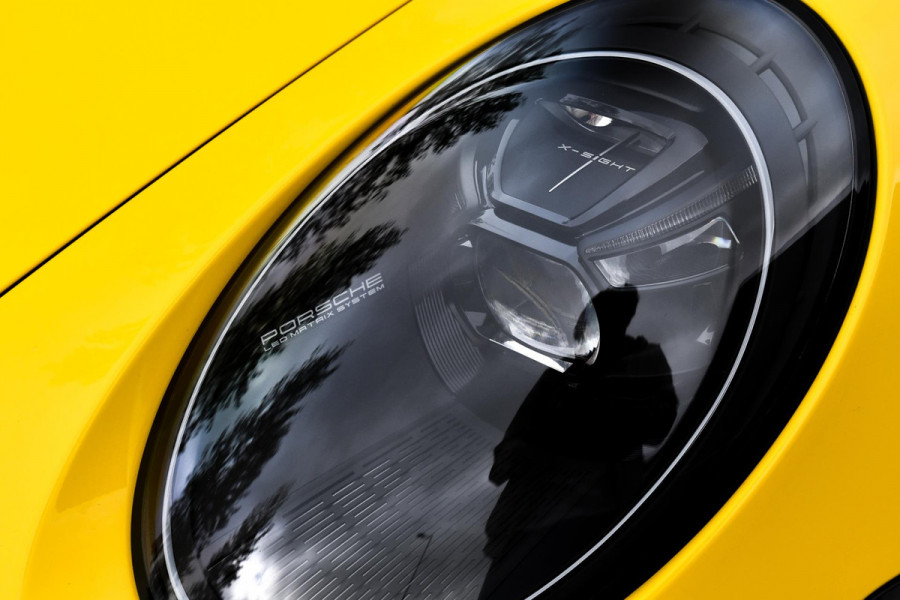 Porsche 911 3.8 Turbo S. Keramisch, Racing Yellow, Burmester, Alcantara hemel, PDCC, Sportuitl, Pano, ACC, 18 Weg, Dodeh, Camera!