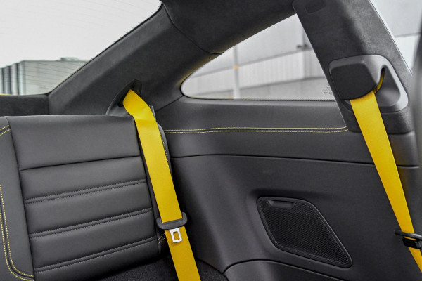 Porsche 911 3.8 Turbo S. Keramisch, Racing Yellow, Burmester, Alcantara hemel, PDCC, Sportuitl, Pano, ACC, 18 Weg, Dodeh, Camera!