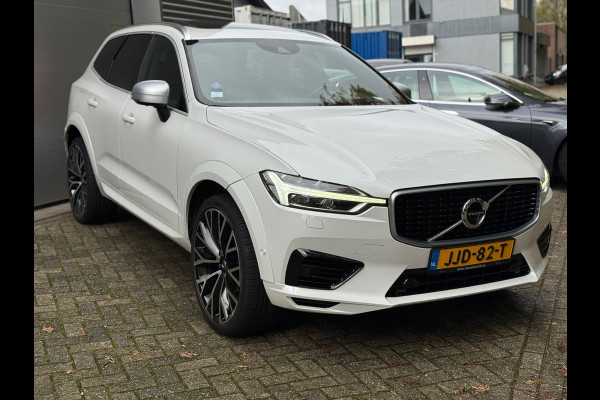 Volvo XC60 2.0 T8 Twin Engine AWD R-Design l Pano l 360 Camera l HK Audio l Trekhaak l Luchtvering l
