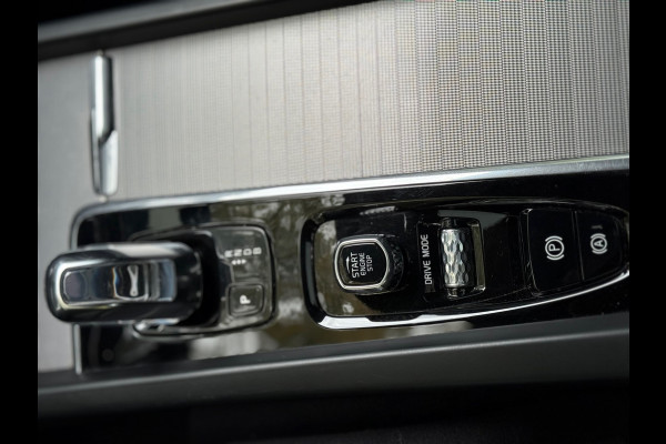 Volvo XC60 2.0 T8 Twin Engine AWD R-Design l Pano l 360 Camera l HK Audio l Trekhaak l Luchtvering l