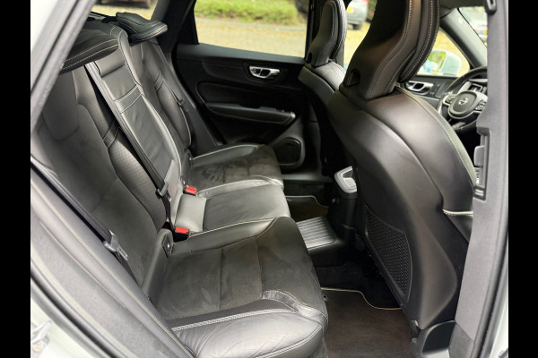 Volvo XC60 2.0 T8 Twin Engine AWD R-Design l Pano l 360 Camera l HK Audio l Trekhaak l Luchtvering l